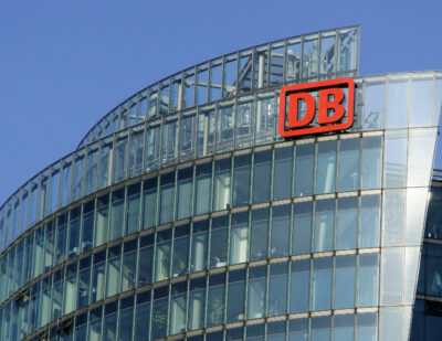 德国联邦铁路(Deutsche Bahn)将其整个IT业务迁移到云