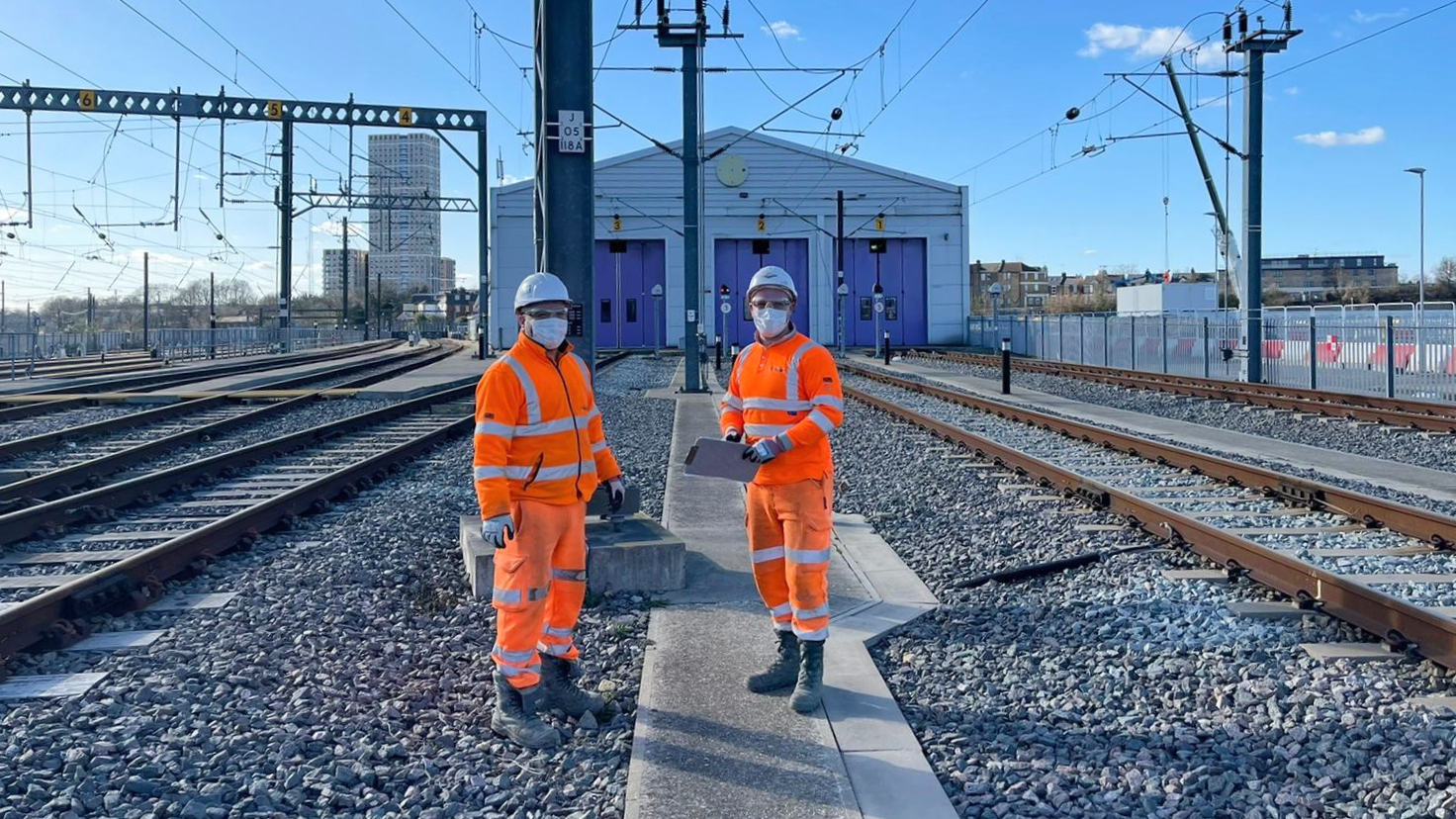 Heathrow Express Depot正式地交给网络轨道